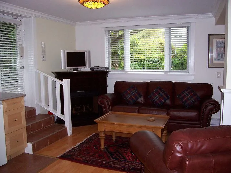 Apartment Kitsilano Garden Suites Vancouver