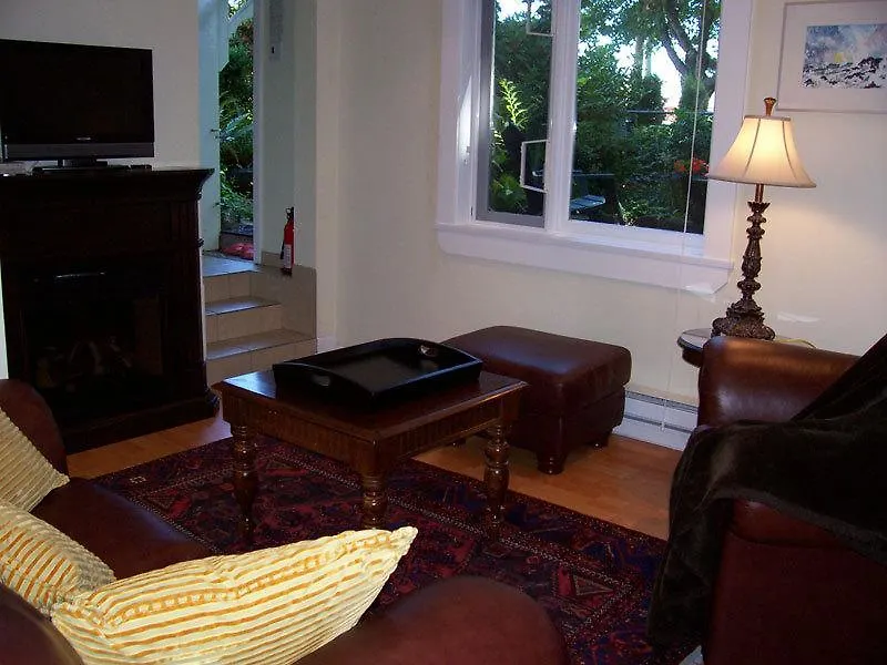 Kitsilano Garden Suites Vancouver