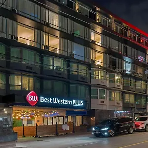 Western Sands Hotel